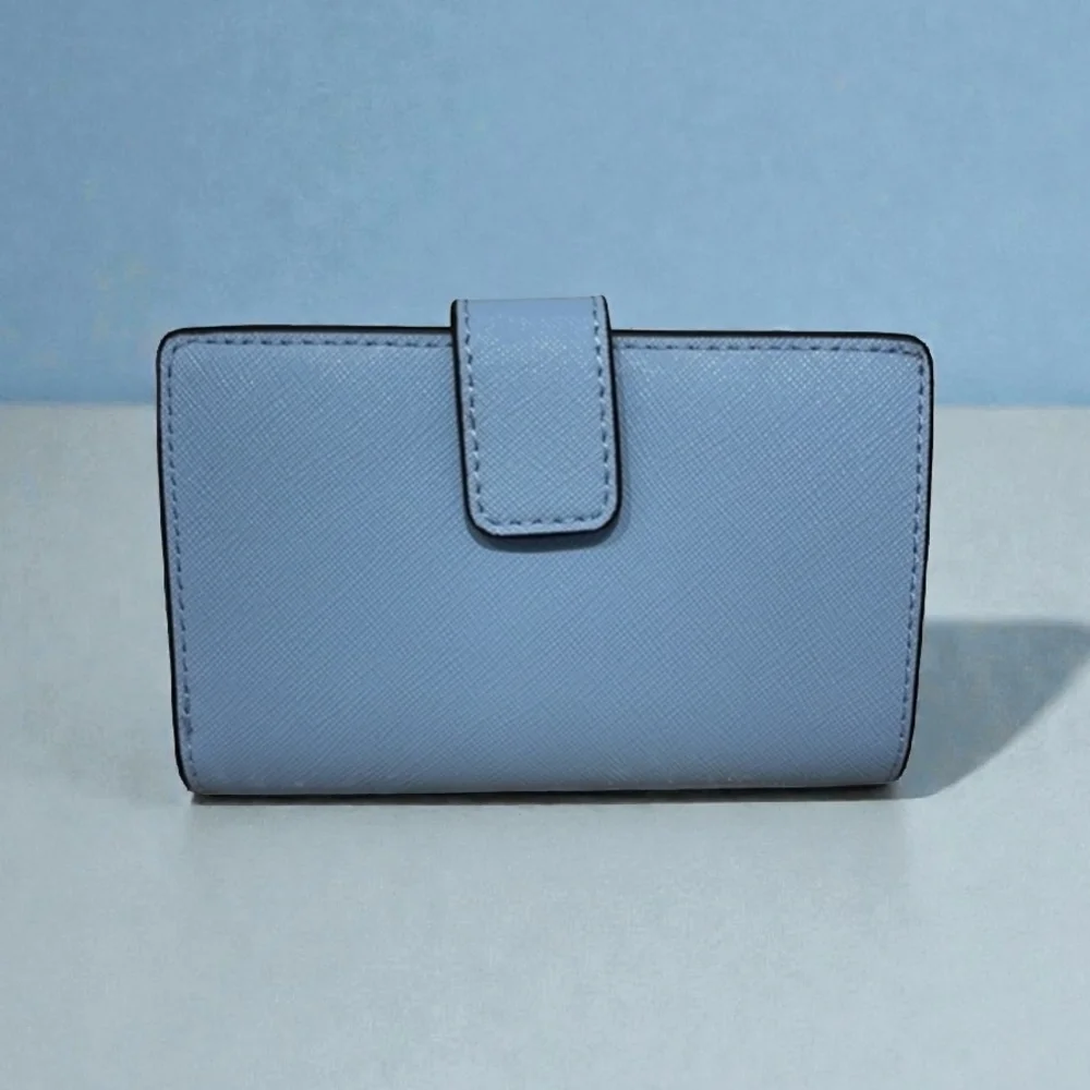 MICHAEL KORS JET SET TRAVEL MEDIUM BIFOLD COIN ZIPPER WALLET LIGHT SKY (NWT)